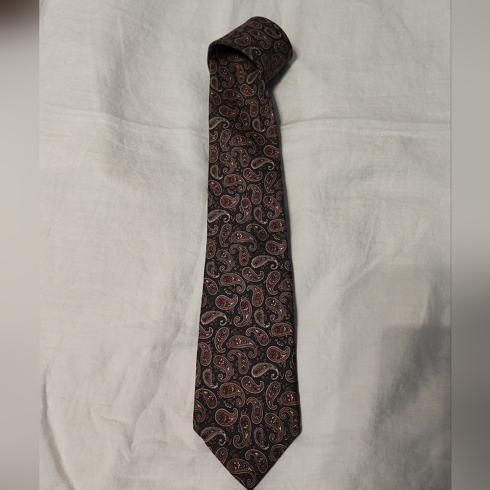 Vintage Tie, by Kuppenheimer